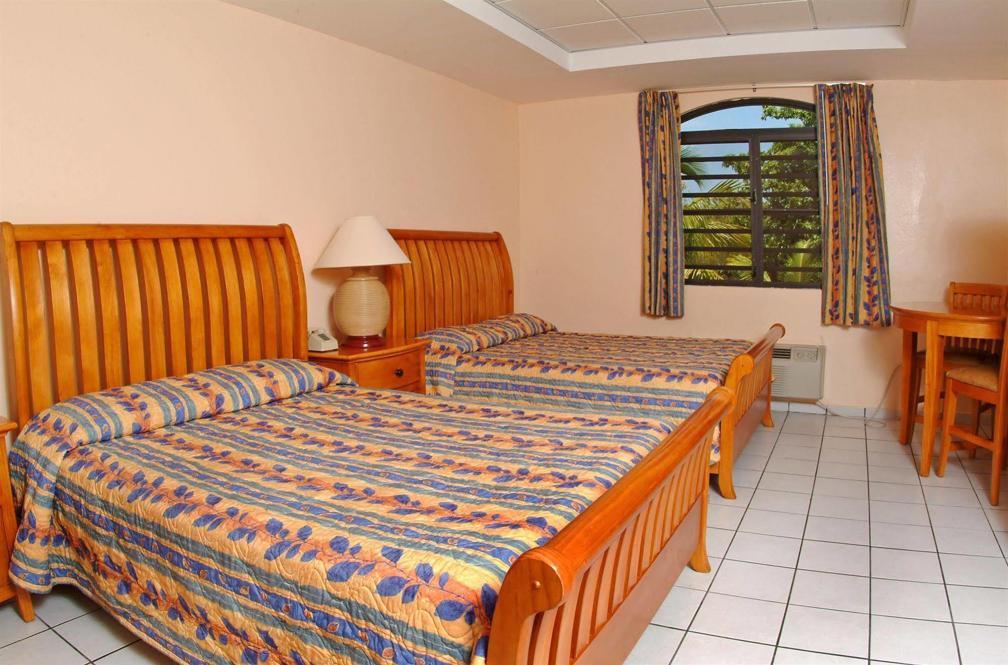 Fajardo Inn Buitenkant foto